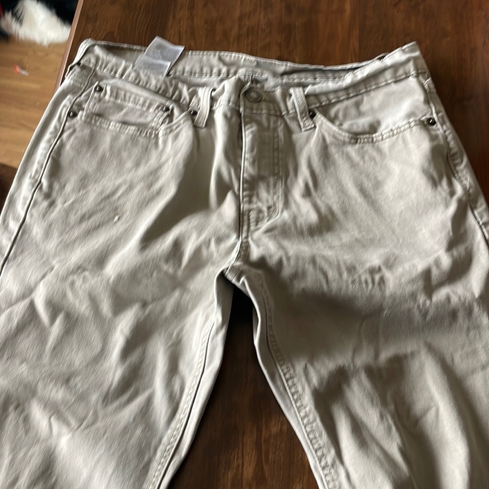 Levi jeans